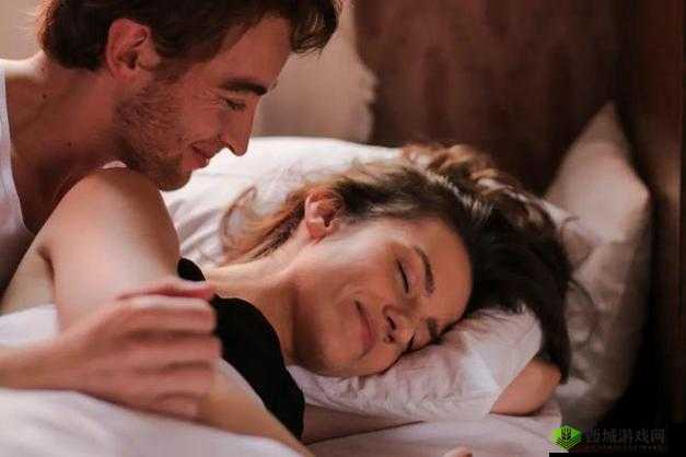 熟女爱爱精彩视频呈现:独特魅力与激情碰撞